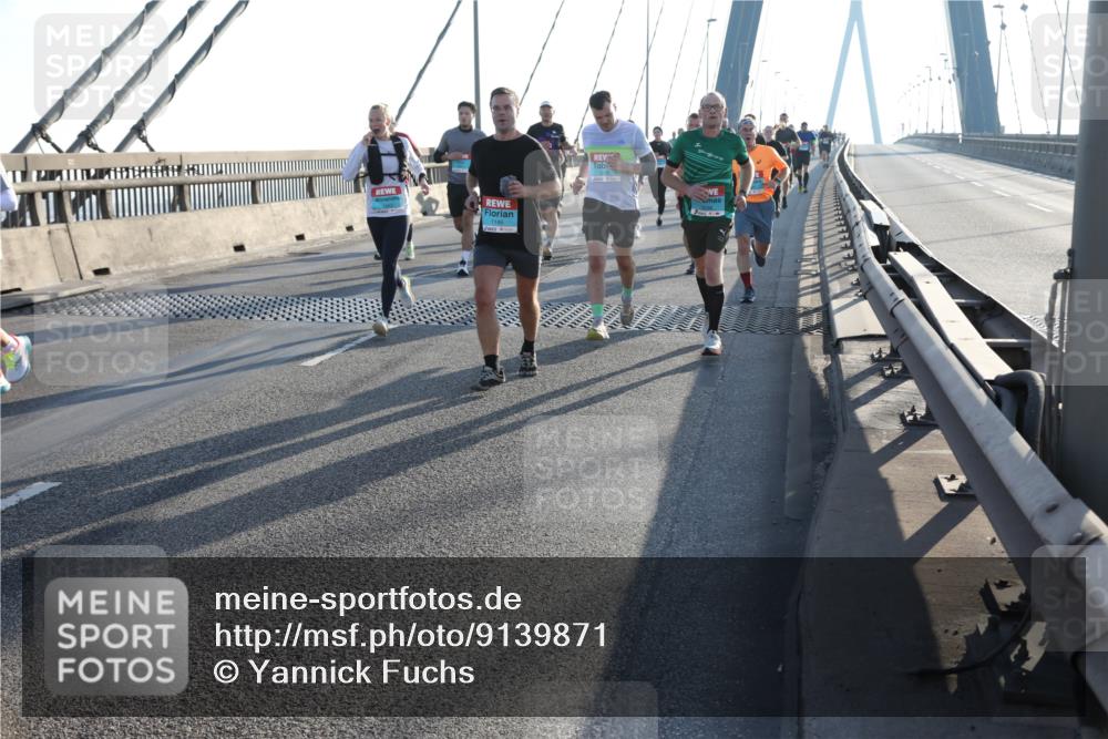 03.10.2025 - Köhlbrandbrückenlauf Yannick Fuchs http://msf.ph/oto/9139871 03.10.2025 08:24:33 Position 2  meine-sportfotos.de