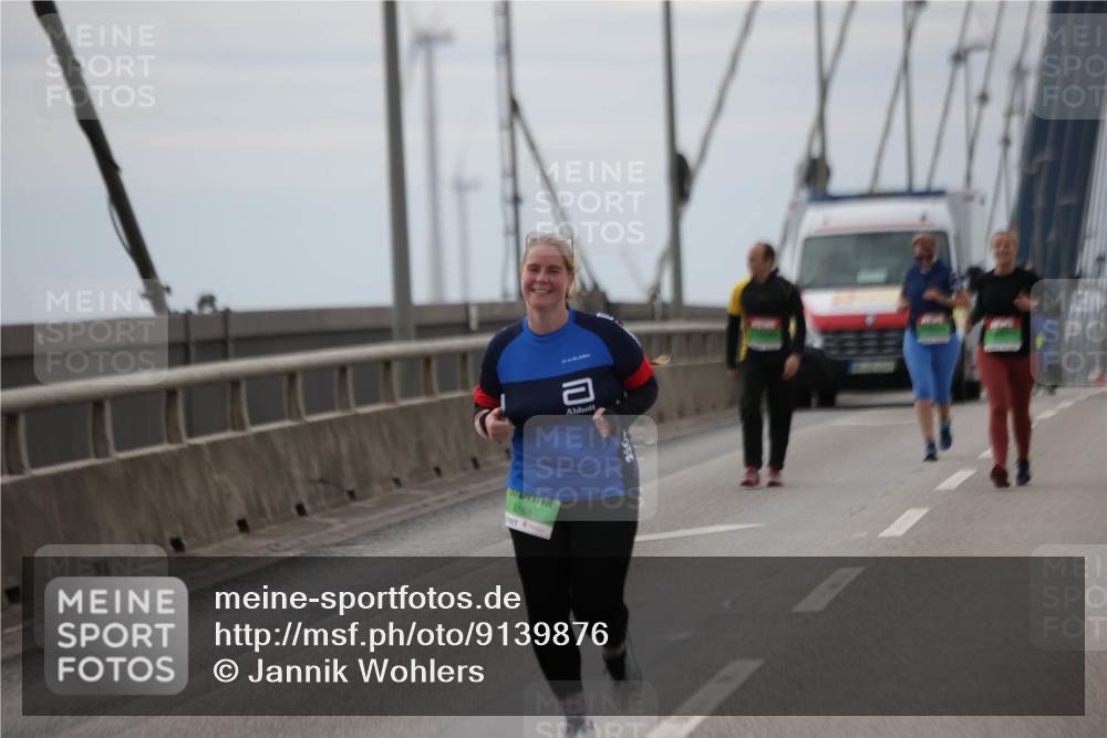03.10.2025 - Köhlbrandbrückenlauf Jannik Wohlers http://msf.ph/oto/9139876 03.10.2025 16:10:54 Position 1 8164 meine-sportfotos.de
