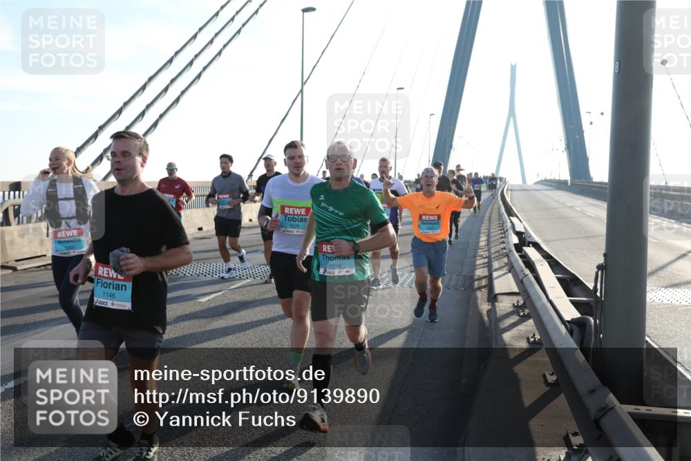 03.10.2025 - Köhlbrandbrückenlauf Yannick Fuchs http://msf.ph/oto/9139890 03.10.2025 08:24:34 Position 2 1553, 1146, 1226, 3658, 8 meine-sportfotos.de
