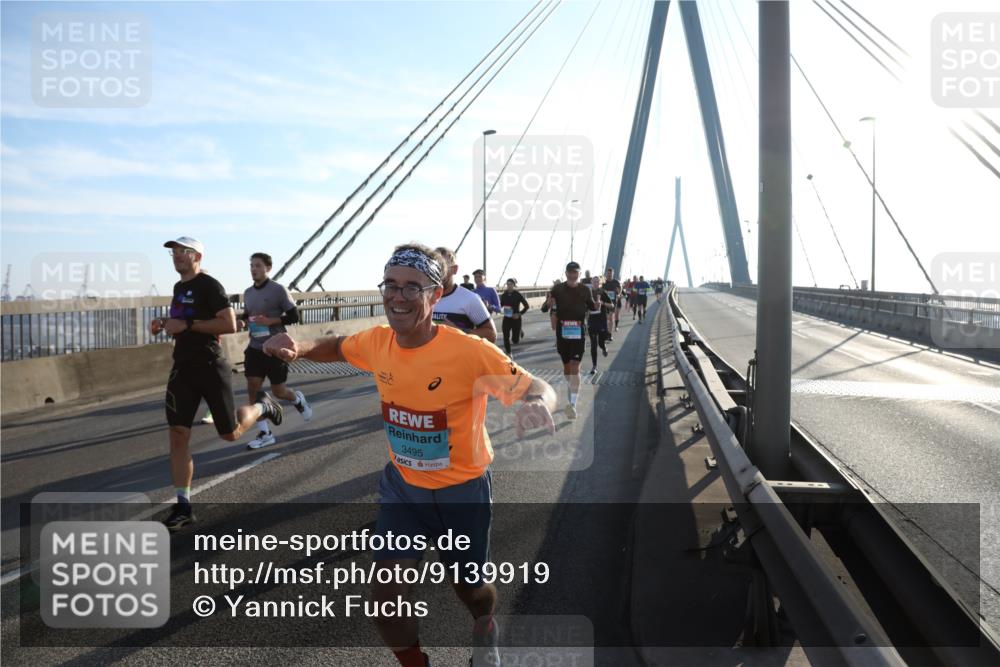 03.10.2025 - Köhlbrandbrückenlauf Yannick Fuchs http://msf.ph/oto/9139919 03.10.2025 08:24:35 Position 2 3495 meine-sportfotos.de