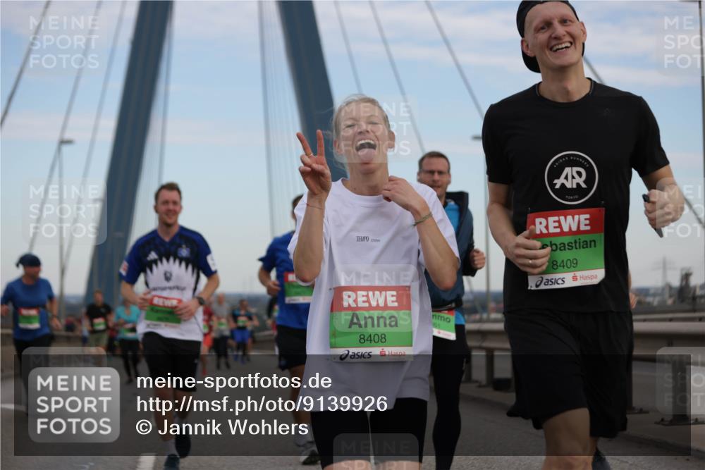 03.10.2025 - Köhlbrandbrückenlauf Jannik Wohlers http://msf.ph/oto/9139926 03.10.2025 15:31:38 Position 1 8408, 151, 8409 meine-sportfotos.de