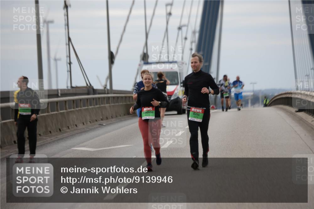 03.10.2025 - Köhlbrandbrückenlauf Jannik Wohlers http://msf.ph/oto/9139946 03.10.2025 16:10:59 Position 1 9373, 9374, 4 meine-sportfotos.de