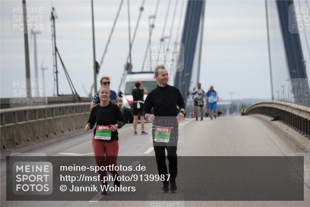 03.10.2025 - Köhlbrandbrückenlauf Jannik Wohlers http://msf.ph/oto/9139987 03.10.2025 16:11:01 Position 1 9373, 9374 meine-sportfotos.de