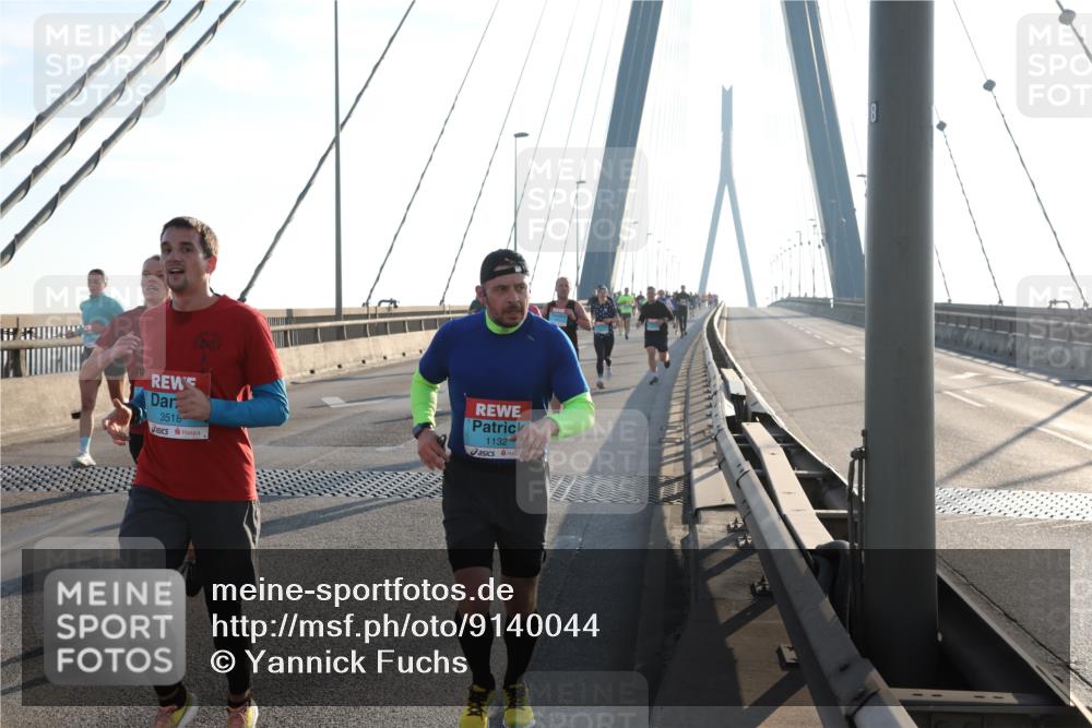 03.10.2025 - Köhlbrandbrückenlauf Yannick Fuchs http://msf.ph/oto/9140044 03.10.2025 08:24:42 Position 2 3518, 1132, 8 meine-sportfotos.de