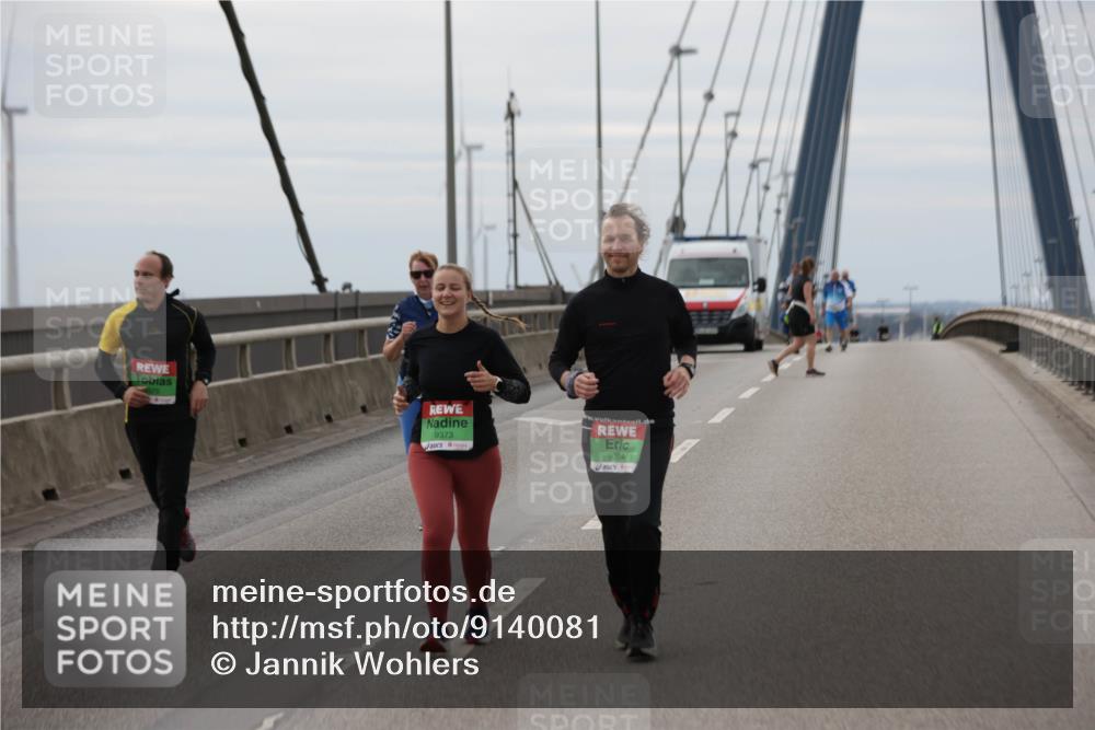 03.10.2025 - Köhlbrandbrückenlauf Jannik Wohlers http://msf.ph/oto/9140081 03.10.2025 16:11:04 Position 1 9373, 9374 meine-sportfotos.de
