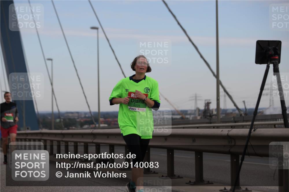 03.10.2025 - Köhlbrandbrückenlauf Jannik Wohlers http://msf.ph/oto/9140083 03.10.2025 15:31:42 Position 1 8225 meine-sportfotos.de