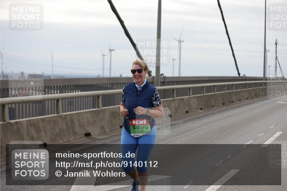 03.10.2025 - Köhlbrandbrückenlauf Jannik Wohlers http://msf.ph/oto/9140112 03.10.2025 16:11:09 Position 1 8347 meine-sportfotos.de