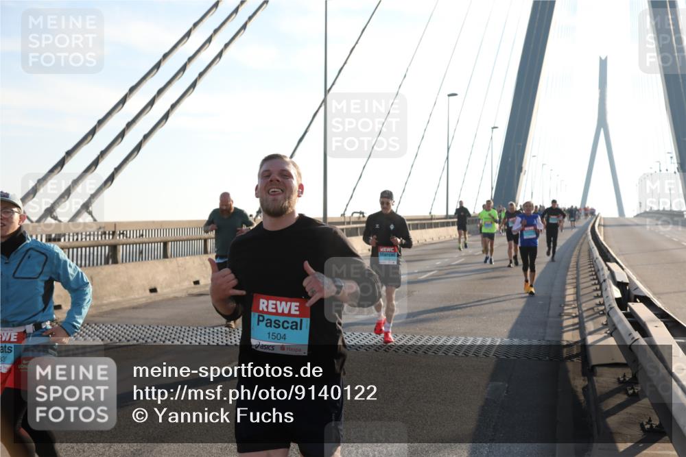 03.10.2025 - Köhlbrandbrückenlauf Yannick Fuchs http://msf.ph/oto/9140122 03.10.2025 08:24:47 Position 2 330, 1504 meine-sportfotos.de