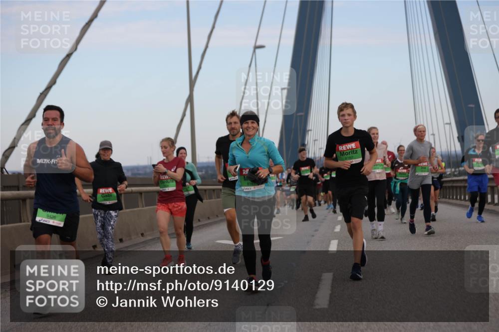 03.10.2025 - Köhlbrandbrückenlauf Jannik Wohlers http://msf.ph/oto/9140129 03.10.2025 15:31:44 Position 1 9426, 8162 meine-sportfotos.de