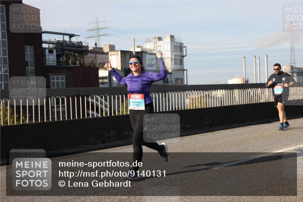 03.10.2025 - Köhlbrandbrückenlauf Lena Gebhardt http://msf.ph/oto/9140131 03.10.2025 09:57:58 Position 2 3726 meine-sportfotos.de