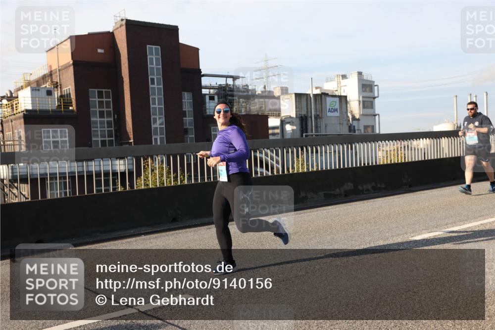 03.10.2025 - Köhlbrandbrückenlauf Lena Gebhardt http://msf.ph/oto/9140156 03.10.2025 09:57:58 Position 2  meine-sportfotos.de