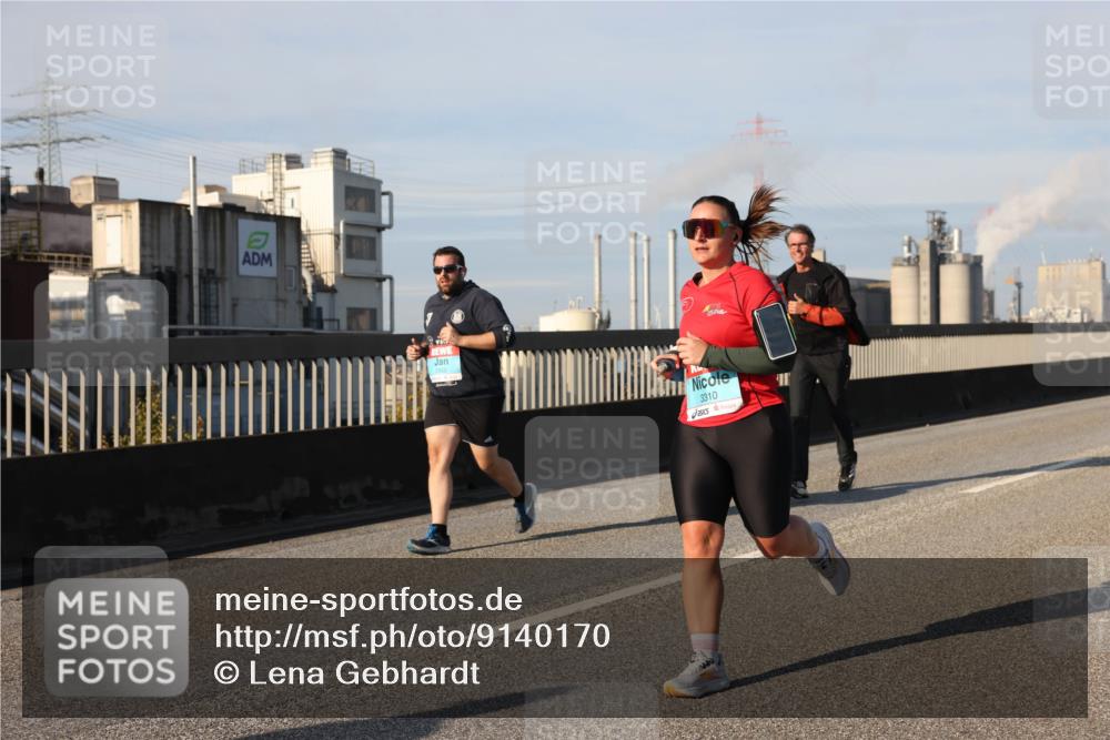 03.10.2025 - Köhlbrandbrückenlauf Lena Gebhardt http://msf.ph/oto/9140170 03.10.2025 09:57:59 Position 2 3310 meine-sportfotos.de