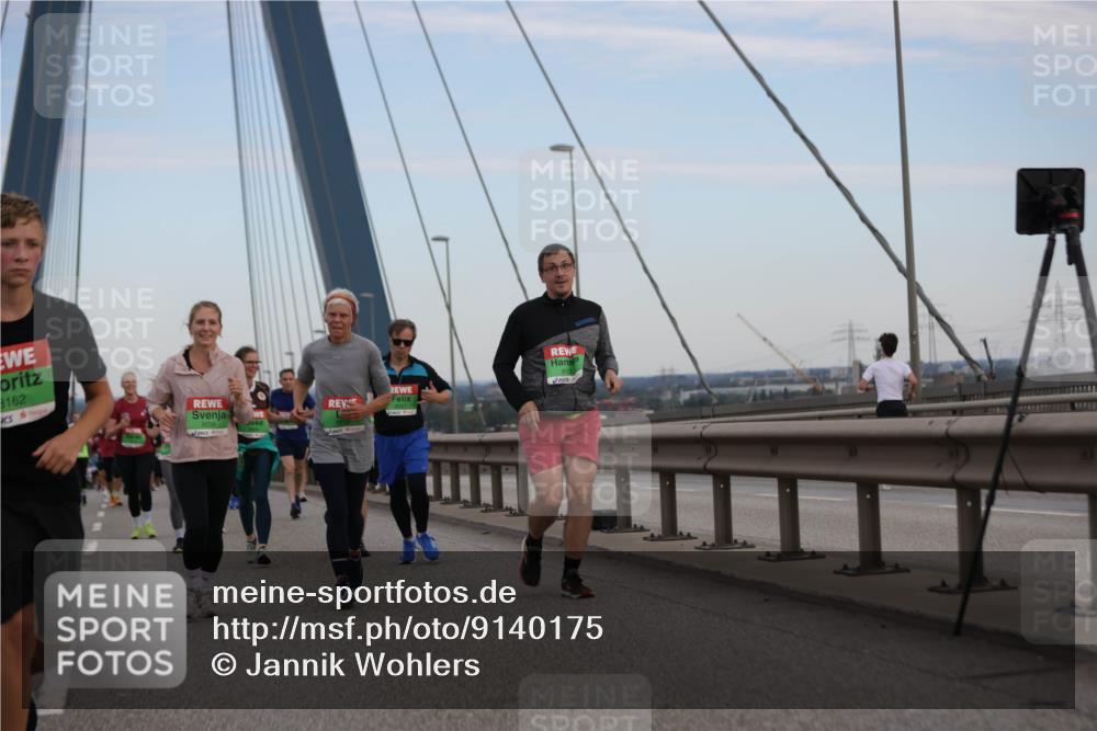 03.10.2025 - Köhlbrandbrückenlauf Jannik Wohlers http://msf.ph/oto/9140175 03.10.2025 15:31:45 Position 1 8162 meine-sportfotos.de