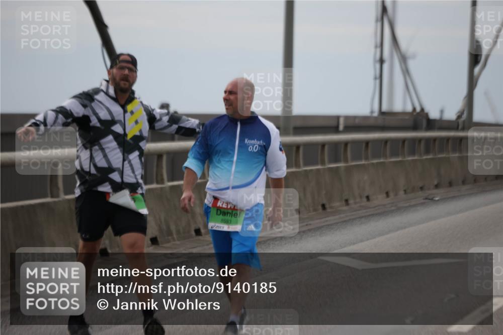 03.10.2025 - Köhlbrandbrückenlauf Jannik Wohlers http://msf.ph/oto/9140185 03.10.2025 16:11:29 Position 1 0, 0, 8593 meine-sportfotos.de