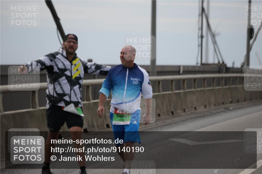 03.10.2025 - Köhlbrandbrückenlauf Jannik Wohlers http://msf.ph/oto/9140190 03.10.2025 16:11:29 Position 1 8593, 0, 0 meine-sportfotos.de