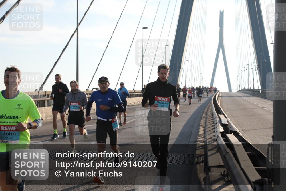 03.10.2025 - Köhlbrandbrückenlauf Yannick Fuchs http://msf.ph/oto/9140207 03.10.2025 08:24:53 Position 2 1182, 1368 meine-sportfotos.de