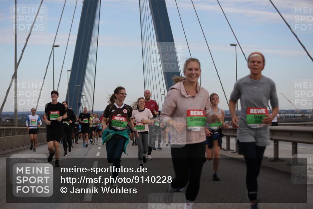 03.10.2025 - Köhlbrandbrückenlauf Jannik Wohlers http://msf.ph/oto/9140228 03.10.2025 15:31:48 Position 1 8056, 8006, 2965 meine-sportfotos.de