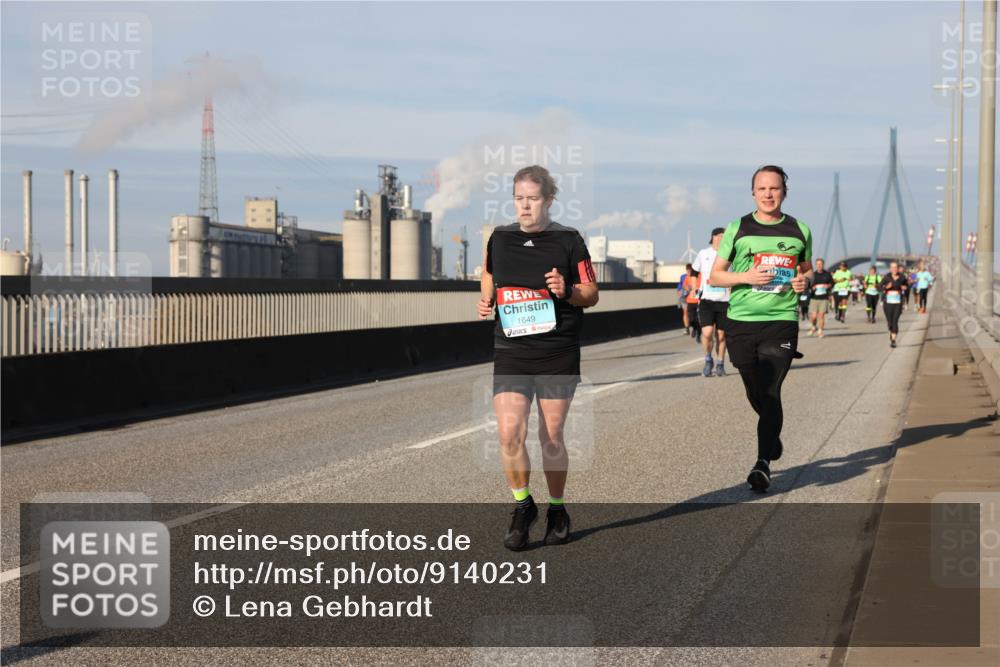 03.10.2025 - Köhlbrandbrückenlauf Lena Gebhardt http://msf.ph/oto/9140231 03.10.2025 09:58:03 Position 2 1649 meine-sportfotos.de