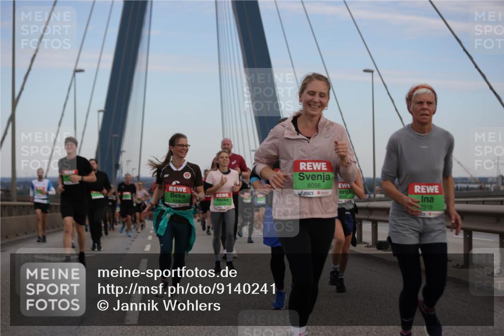 03.10.2025 - Köhlbrandbrückenlauf Jannik Wohlers http://msf.ph/oto/9140241 03.10.2025 15:31:48 Position 1 8056, 8008, 8006, 7919 meine-sportfotos.de