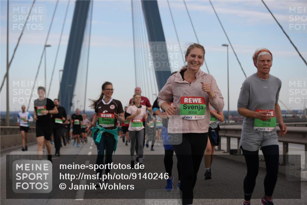 03.10.2025 - Köhlbrandbrückenlauf Jannik Wohlers http://msf.ph/oto/9140246 03.10.2025 15:31:48 Position 1 8006, 8056, 7919 meine-sportfotos.de