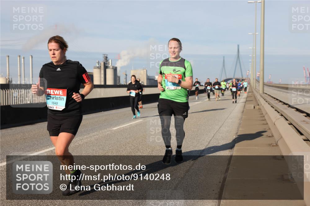 03.10.2025 - Köhlbrandbrückenlauf Lena Gebhardt http://msf.ph/oto/9140248 03.10.2025 09:58:04 Position 2 1649 meine-sportfotos.de
