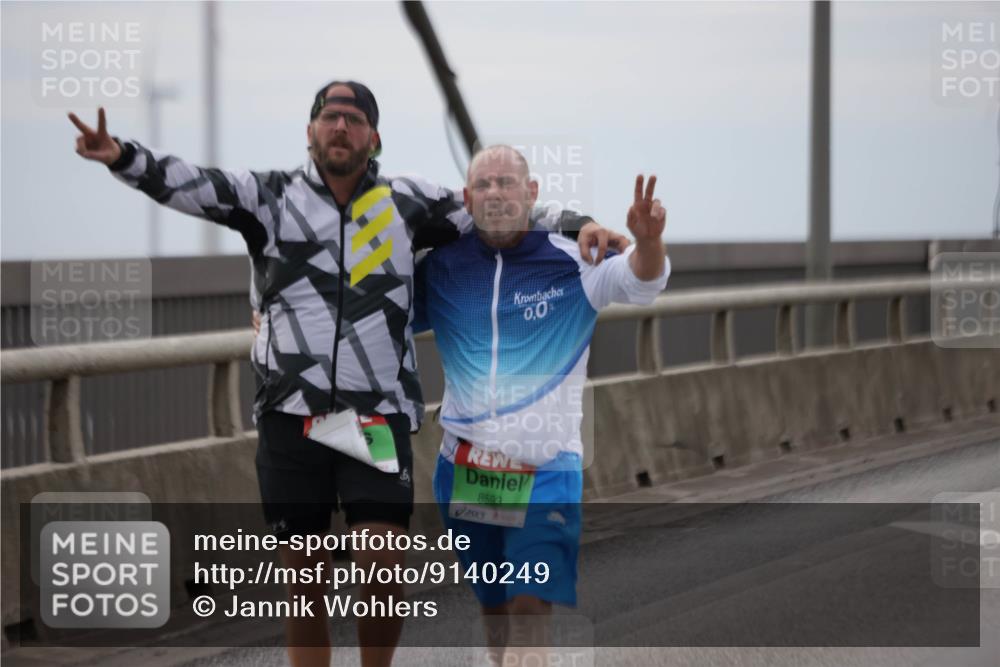 03.10.2025 - Köhlbrandbrückenlauf Jannik Wohlers http://msf.ph/oto/9140249 03.10.2025 16:11:31 Position 1 0, 0, 8593 meine-sportfotos.de