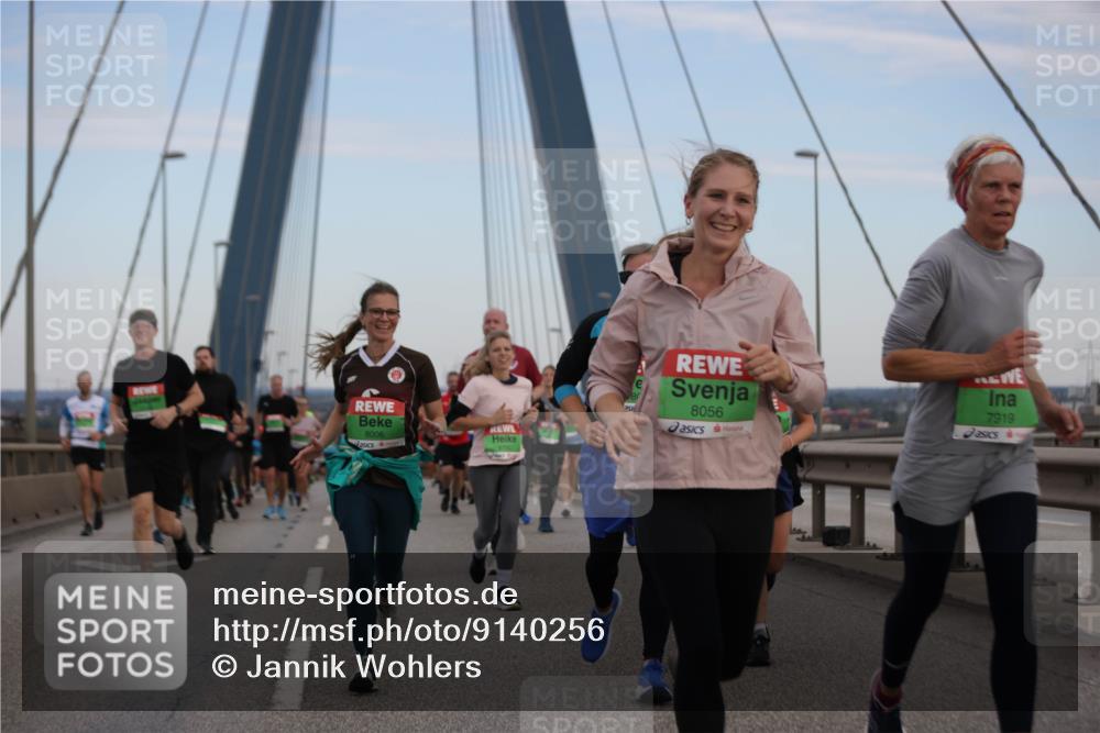 03.10.2025 - Köhlbrandbrückenlauf Jannik Wohlers http://msf.ph/oto/9140256 03.10.2025 15:31:48 Position 1 8006, 8056, 7919 meine-sportfotos.de