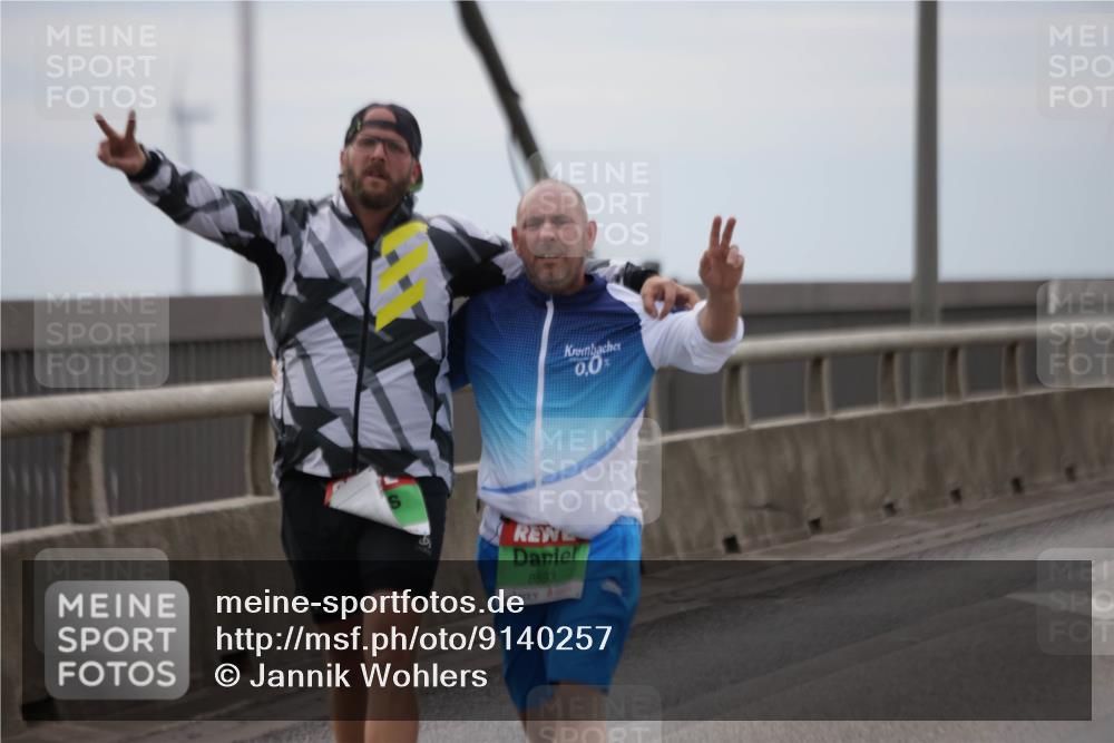 03.10.2025 - Köhlbrandbrückenlauf Jannik Wohlers http://msf.ph/oto/9140257 03.10.2025 16:11:31 Position 1 8593, 0, 0 meine-sportfotos.de
