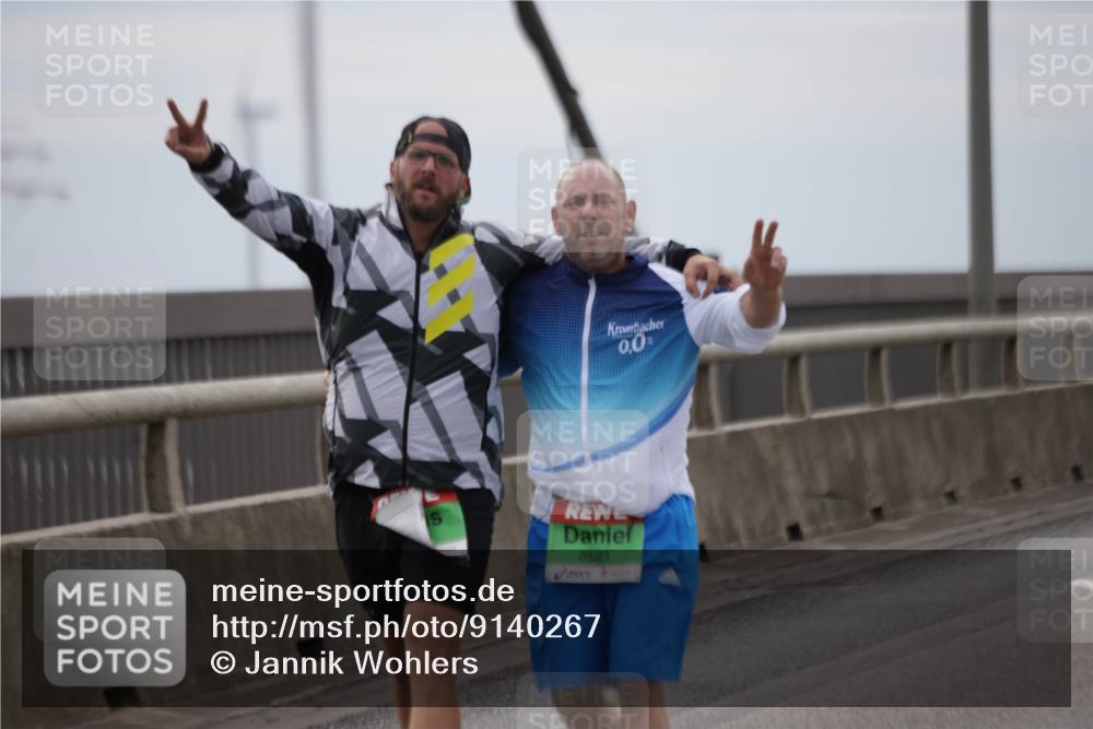 03.10.2025 - Köhlbrandbrückenlauf Jannik Wohlers http://msf.ph/oto/9140267 03.10.2025 16:11:31 Position 1 0, 0, 8593 meine-sportfotos.de
