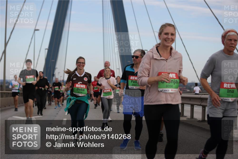 03.10.2025 - Köhlbrandbrückenlauf Jannik Wohlers http://msf.ph/oto/9140268 03.10.2025 15:31:48 Position 1 8006, 8007, 8056, 7919 meine-sportfotos.de