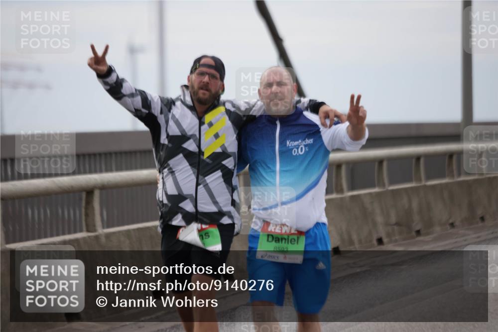 03.10.2025 - Köhlbrandbrückenlauf Jannik Wohlers http://msf.ph/oto/9140276 03.10.2025 16:11:31 Position 1 0, 0, 8593 meine-sportfotos.de