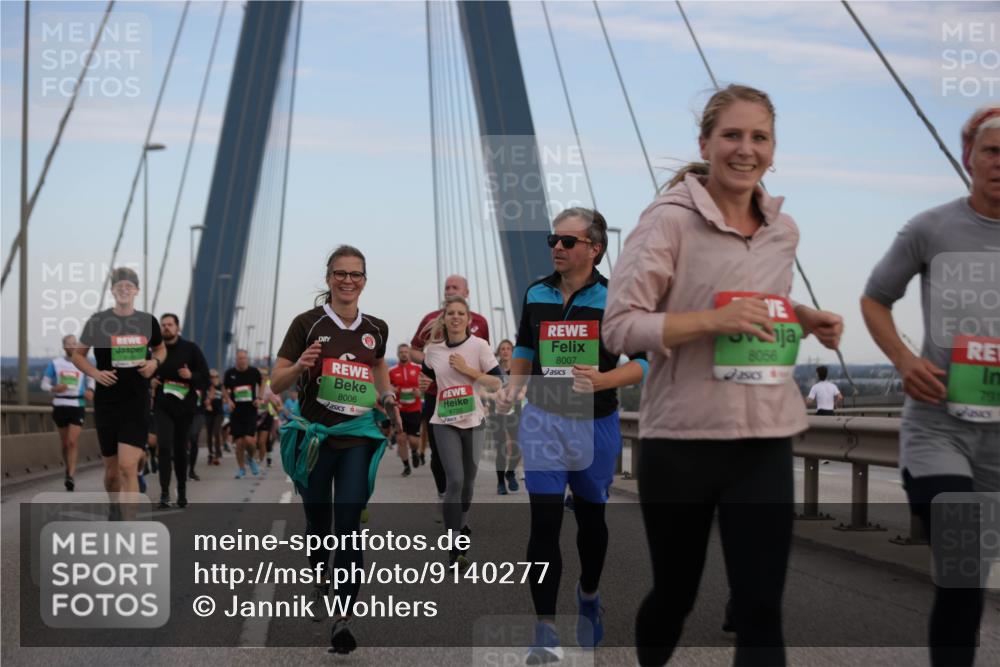 03.10.2025 - Köhlbrandbrückenlauf Jannik Wohlers http://msf.ph/oto/9140277 03.10.2025 15:31:48 Position 1 8006, 8700, 8007, 8056 meine-sportfotos.de