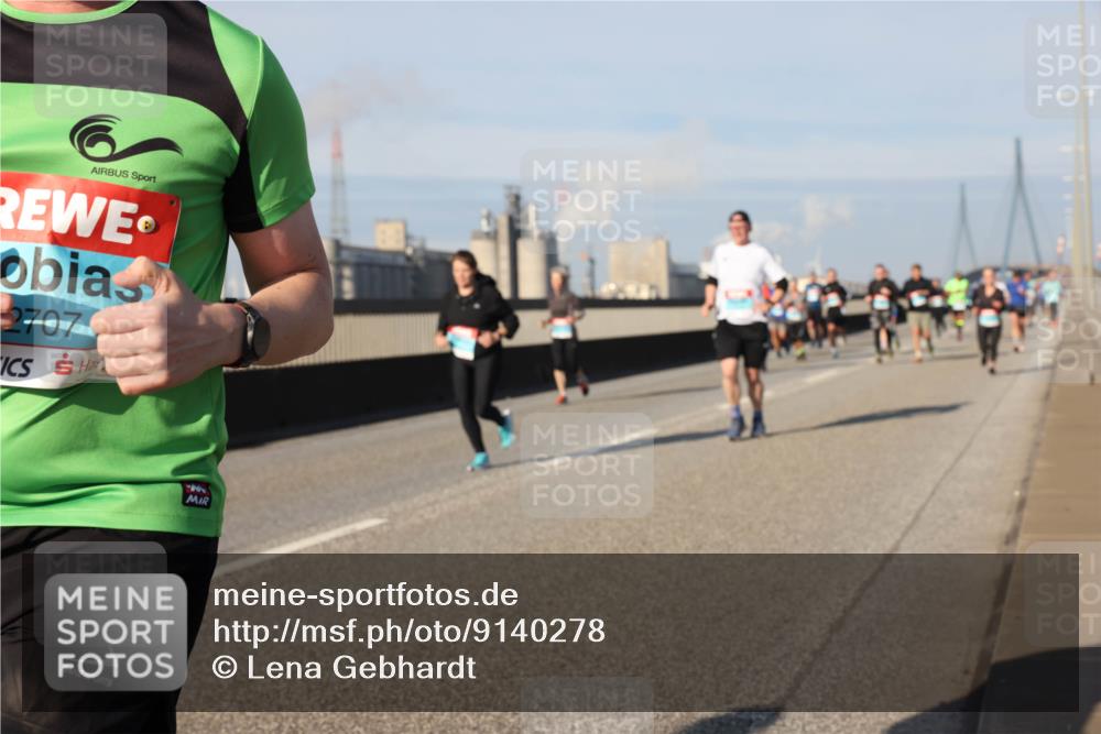03.10.2025 - Köhlbrandbrückenlauf Lena Gebhardt http://msf.ph/oto/9140278 03.10.2025 09:58:05 Position 2 2707, 2, 11 meine-sportfotos.de