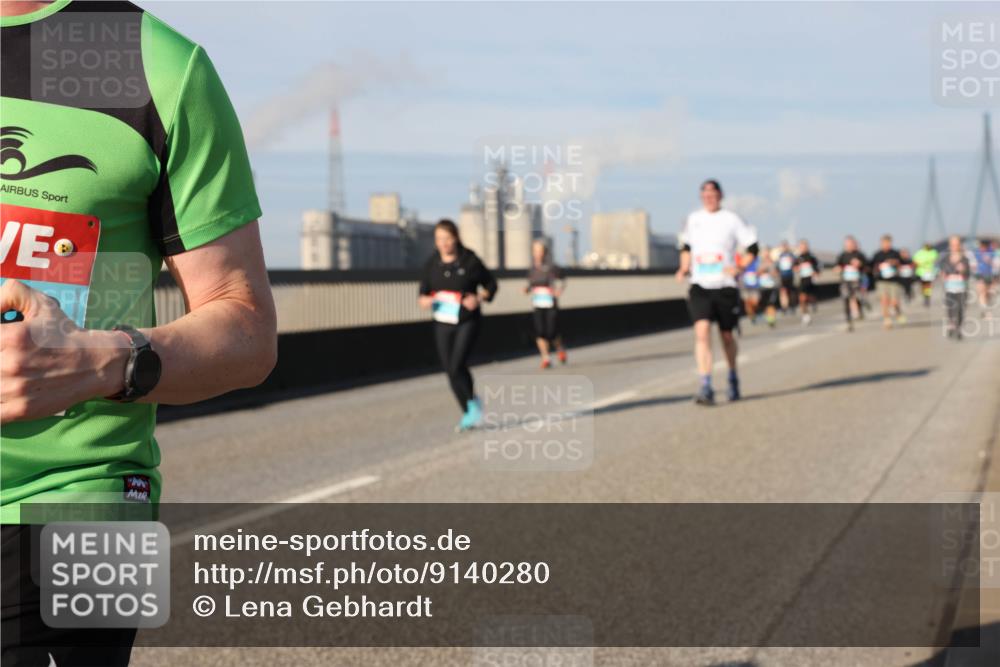 03.10.2025 - Köhlbrandbrückenlauf Lena Gebhardt http://msf.ph/oto/9140280 03.10.2025 09:58:05 Position 2 5 meine-sportfotos.de