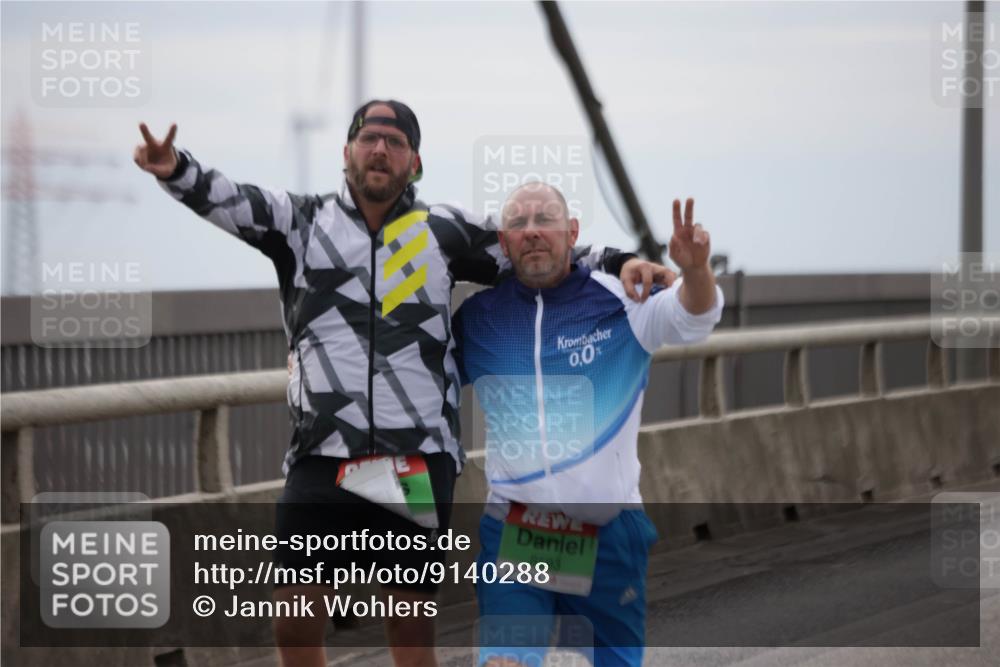 03.10.2025 - Köhlbrandbrückenlauf Jannik Wohlers http://msf.ph/oto/9140288 03.10.2025 16:11:32 Position 1 0, 0, 8593 meine-sportfotos.de