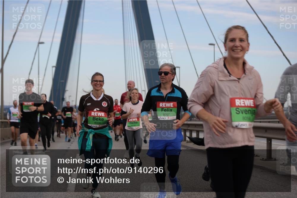 03.10.2025 - Köhlbrandbrückenlauf Jannik Wohlers http://msf.ph/oto/9140296 03.10.2025 15:31:48 Position 1 8006, 8700, 8007, 8066 meine-sportfotos.de