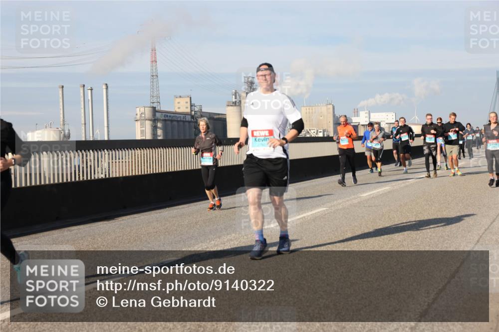 03.10.2025 - Köhlbrandbrückenlauf Lena Gebhardt http://msf.ph/oto/9140322 03.10.2025 09:58:06 Position 2  meine-sportfotos.de