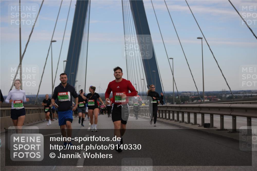 03.10.2025 - Köhlbrandbrückenlauf Jannik Wohlers http://msf.ph/oto/9140330 03.10.2025 15:32:46 Position 1 8127, 8029 meine-sportfotos.de