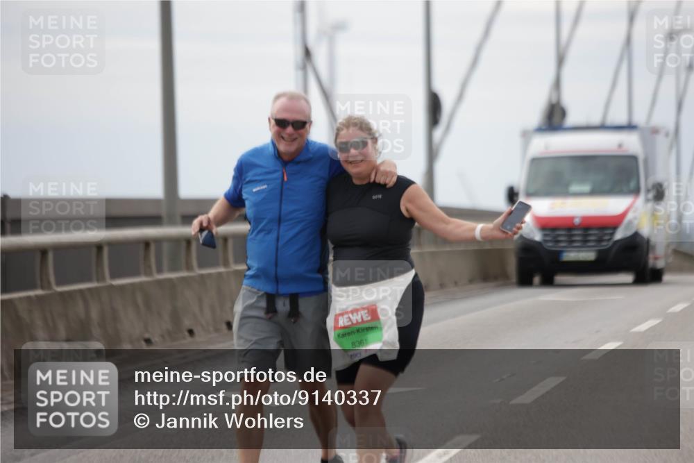 03.10.2025 - Köhlbrandbrückenlauf Jannik Wohlers http://msf.ph/oto/9140337 03.10.2025 16:11:35 Position 1 8361 meine-sportfotos.de