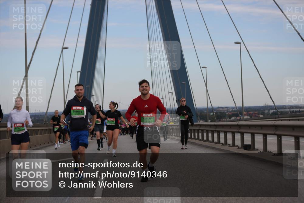03.10.2025 - Köhlbrandbrückenlauf Jannik Wohlers http://msf.ph/oto/9140346 03.10.2025 15:32:47 Position 1 8127, 8029 meine-sportfotos.de
