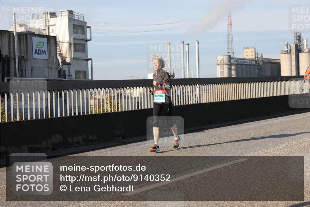 03.10.2025 - Köhlbrandbrückenlauf Lena Gebhardt http://msf.ph/oto/9140352 03.10.2025 09:58:08 Position 2 3252 meine-sportfotos.de