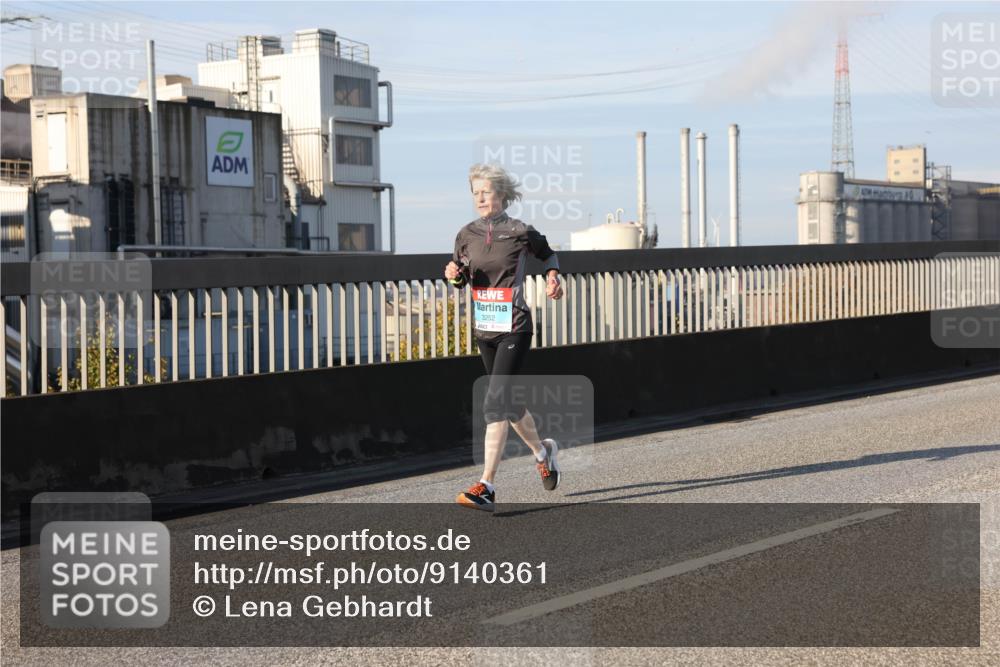 03.10.2025 - Köhlbrandbrückenlauf Lena Gebhardt http://msf.ph/oto/9140361 03.10.2025 09:58:09 Position 2 3252 meine-sportfotos.de