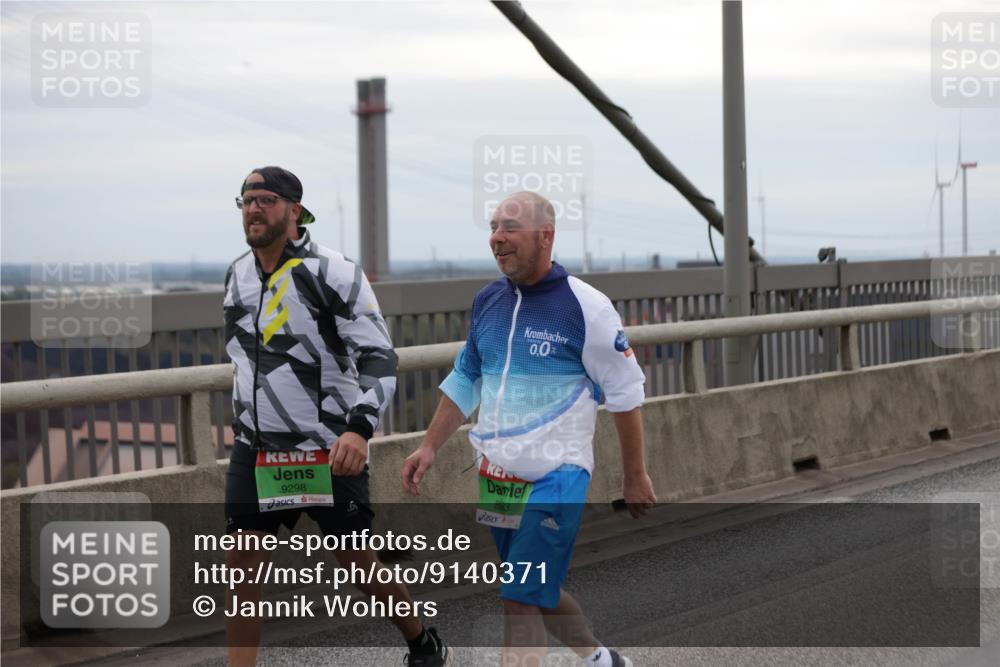 03.10.2025 - Köhlbrandbrückenlauf Jannik Wohlers http://msf.ph/oto/9140371 03.10.2025 16:11:36 Position 1 9298, 0, 0, 8593 meine-sportfotos.de