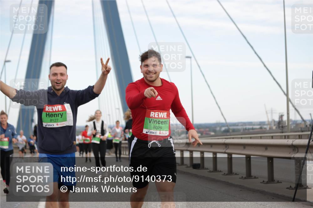 03.10.2025 - Köhlbrandbrückenlauf Jannik Wohlers http://msf.ph/oto/9140373 03.10.2025 15:32:48 Position 1 8127, 8029 meine-sportfotos.de