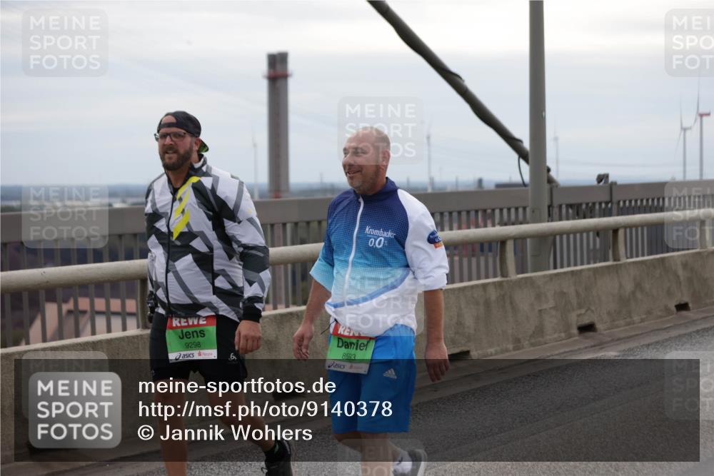 03.10.2025 - Köhlbrandbrückenlauf Jannik Wohlers http://msf.ph/oto/9140378 03.10.2025 16:11:36 Position 1 9298, 6, 0, 0, 8593 meine-sportfotos.de