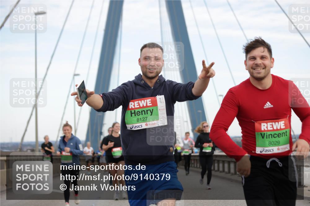 03.10.2025 - Köhlbrandbrückenlauf Jannik Wohlers http://msf.ph/oto/9140379 03.10.2025 15:32:49 Position 1 8127, 8127, 8029 meine-sportfotos.de