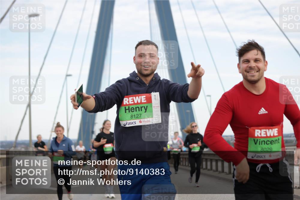 03.10.2025 - Köhlbrandbrückenlauf Jannik Wohlers http://msf.ph/oto/9140383 03.10.2025 15:32:49 Position 1 8127, 8127, 8029 meine-sportfotos.de