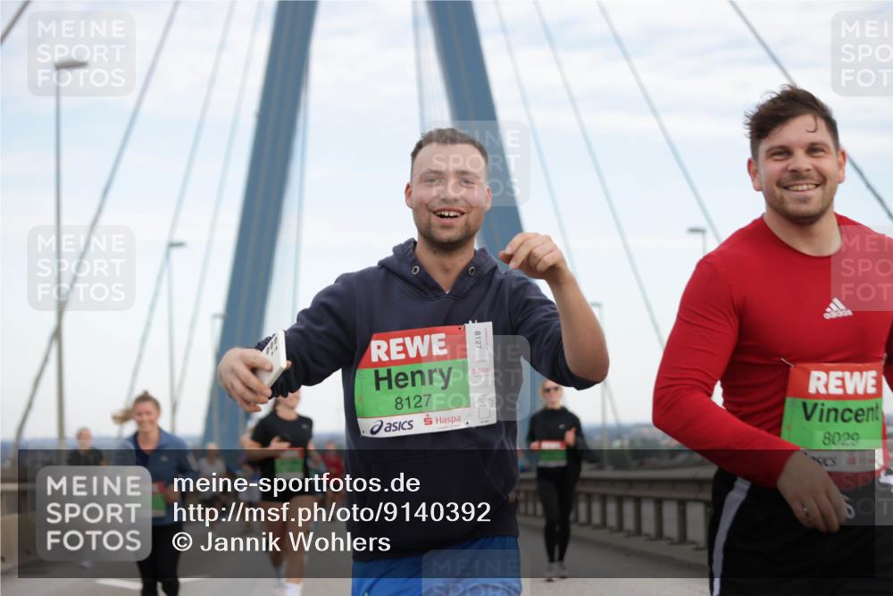 03.10.2025 - Köhlbrandbrückenlauf Jannik Wohlers http://msf.ph/oto/9140392 03.10.2025 15:32:49 Position 1 8127, 8127, 8029 meine-sportfotos.de