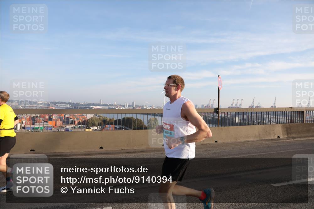 03.10.2025 - Köhlbrandbrückenlauf Yannick Fuchs http://msf.ph/oto/9140394 03.10.2025 08:25:10 Position 2 117 meine-sportfotos.de