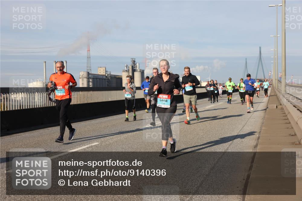03.10.2025 - Köhlbrandbrückenlauf Lena Gebhardt http://msf.ph/oto/9140396 03.10.2025 09:58:10 Position 2 3576, 1720 meine-sportfotos.de